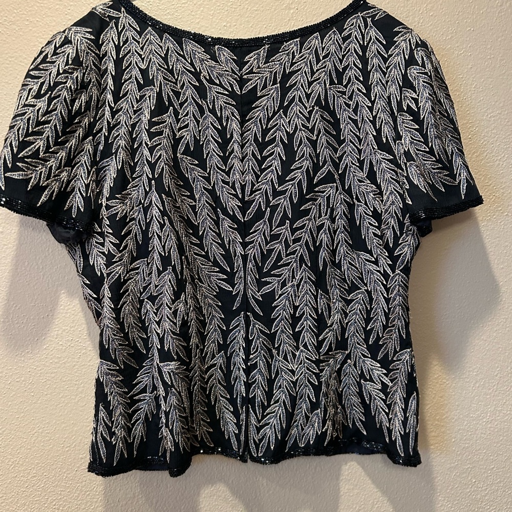 Black And Silver Leaf Patterned Top - image 5